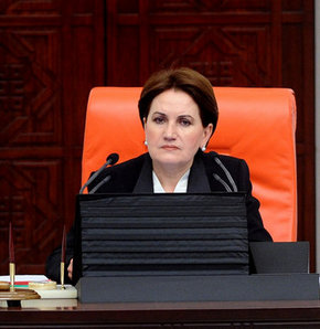 meral akşener