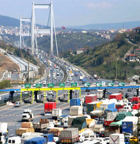 Ulaştırma Bakanı Yıldırım, 17 Eylül'de kullanıma girecek Hızlı Geçiş Sistemi'nin KGS'den %20 ucuz geçiş imkanı sağlayacağını açıkladı