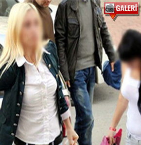 Antalya'da polis, bir süredir takip ettiği fuhuş çetesine yönelik sabah saatlerinde operasyon düzenledi.