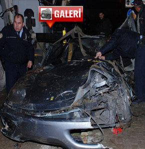 Bursa'nın Mudanya İlçesi yakınlarında, Ferrari marka otomobiliyle altgeçide uçan ve yaşamını yitiren 29 yaşındaki tekstilci Şükrü Mançu gözyaşları arasında toprağa verildi.