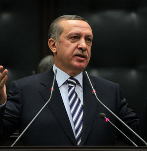Başbakan Recep Tayyip Erdoğan, 7 bakanla birlikte Şanlıurfa'ya geldi. Açılış töreninde halka hitap ediyor...