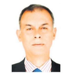 Kuşadası’nda ilköğretim okulu öğretmeni Yüksel Kurt 3 öğrenci velisinin taciz şikâyeti üzerine gözaltına alındı. Serbest bırakılan 24 yıllık eğitimci intihar etti.