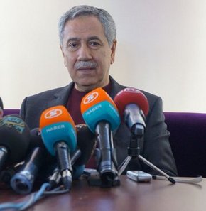 Başbakan Yardımcısı Bülent Arınç, Adalet Bakanlığı'nın 4. Yargı Paketi'ni pazartesi günü Bakanlar Kurulu'na sunacağını ve bu konuda karar vereceklerini söyledi.