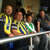 Dostların derbi keyfi