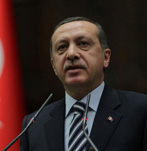 Başbakan Tayyip Erdoğan, AK Parti'li belde belediye başkanlarına hitaben bir konuşma yapıyor.