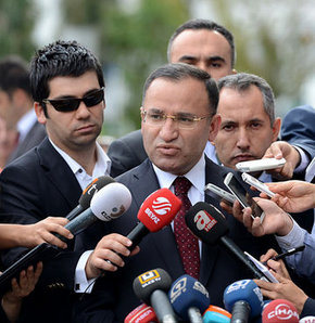 'AK Parti kurucuları şerefli insanlardır'