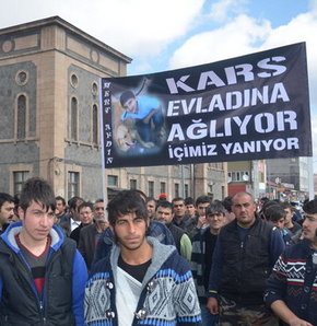 Kars,Mert,Mert Aydın,kaçırılma,Kars, Mert için yürüdü