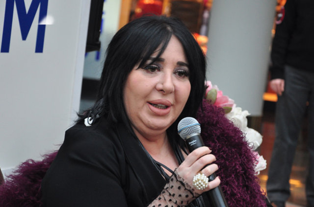 Ünlü isimlerin makyajsız halleri