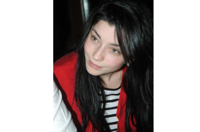 Ünlü isimlerin makyajsız halleri