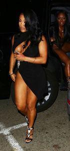 Lira Galore şekilden şekile girdi