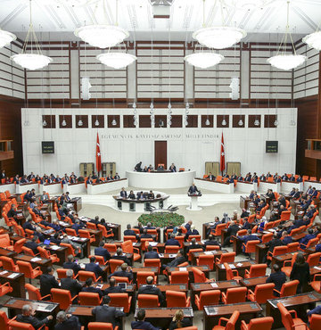 CHP'den anayasa değişikliği için canlı yayın talebi