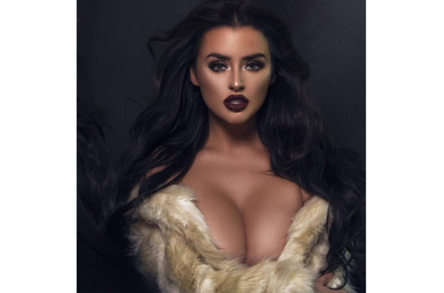 Playboy Instagram'ın en güzel kadınlarını sıraladı