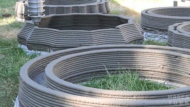 Köpükten evleri 2 saatte inşa ediyorlar