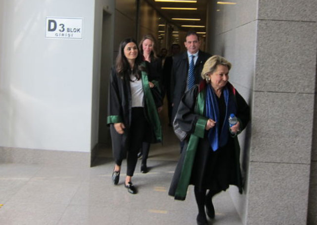 Demet Şener ve İbrahim Kutluay boşanamadı Demet Şener ve İbrahim Kutluay boşanamadı