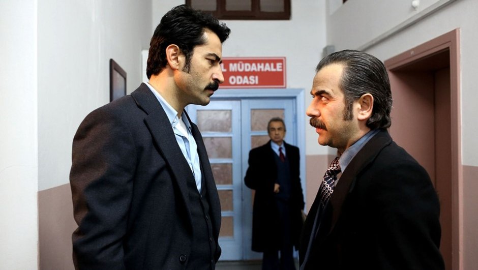 Ünlü oyuncu Yurdaer Okur gözaltına alındı ile ilgili görsel sonucu
