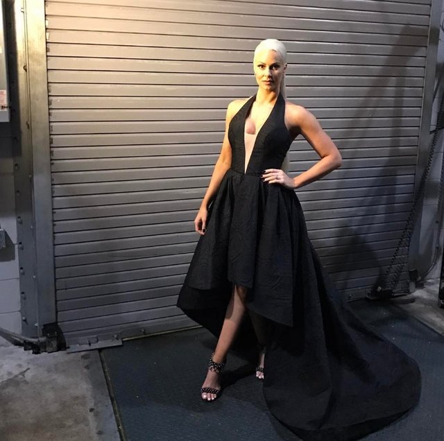 Diva Maryse'in çıplak fotoğrafları internete sızdı