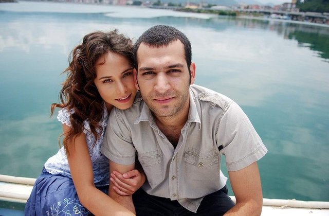 Gerçek olan dizi aşkları