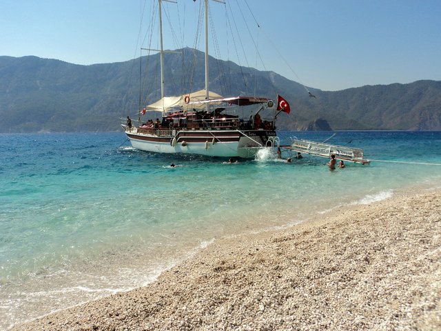 Bodrum'da İskandinav turistler tatilin tadını çıkarıyor
