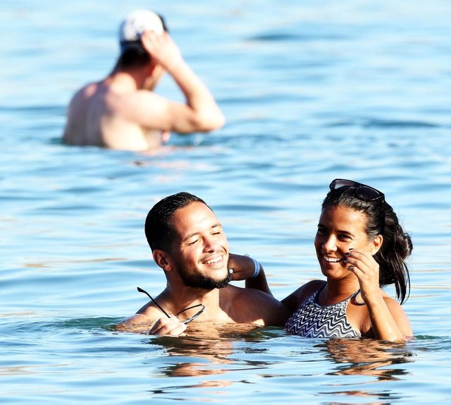 Bodrum'da İskandinav turistler tatilin tadını çıkarıyor