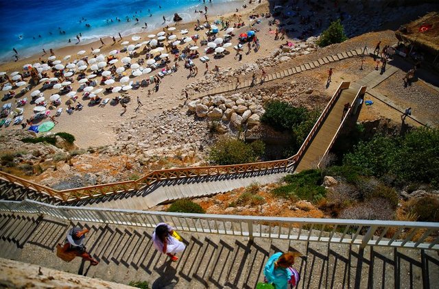 Bodrum'da İskandinav turistler tatilin tadını çıkarıyor