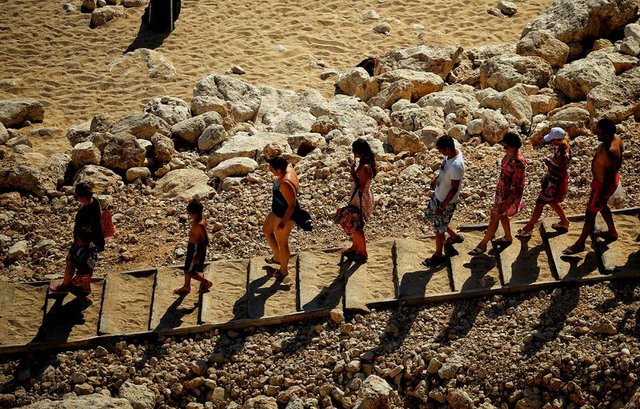 Bodrum'da İskandinav turistler tatilin tadını çıkarıyor