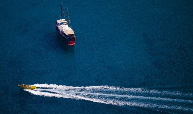 Bodrum'da İskandinav turistler tatilin tadını çıkarıyor