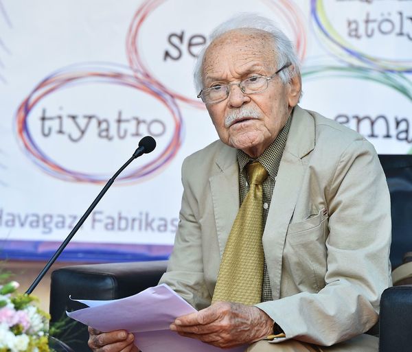 Ünlü yazar Muzaffer İzgü hayatını kaybetti - 1