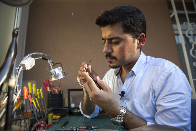 Nihat Özcan'dan kalem ucunda sanat