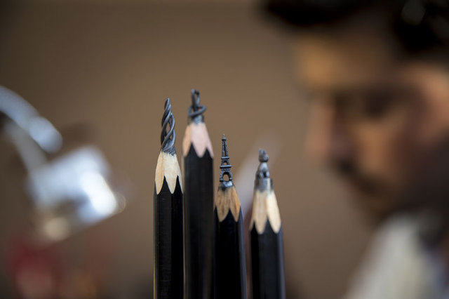 Nihat Özcan'dan kalem ucunda sanat
