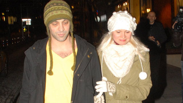 Kaan Tangöze sevgilisi Kıvılcım Ural ile birlikte yaşadığı eve geri döndü