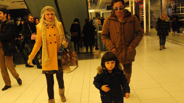 Kaan Tangöze sevgilisi Kıvılcım Ural ile birlikte yaşadığı eve geri döndü