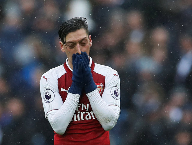 Mesut Özil’in hayatı kitap oldu! 15