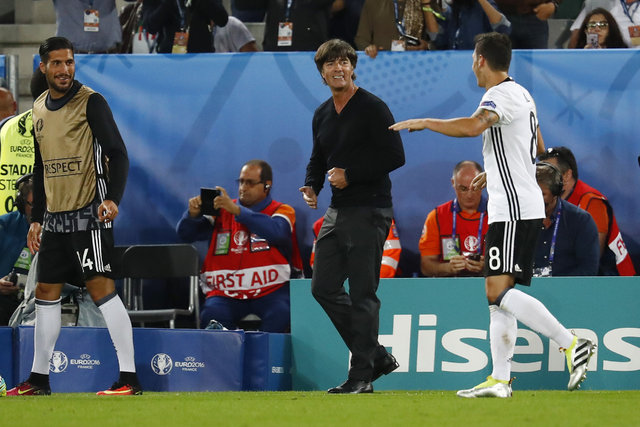 Mesut Özil’in hayatı kitap oldu! 6