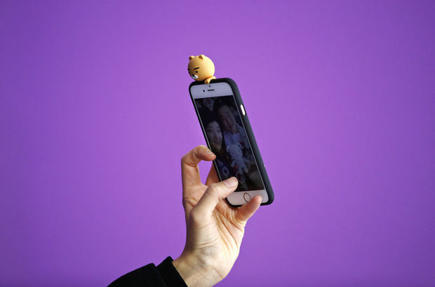 Selfie, kendini beğenmeme hastalığı olan dismorfobiyi de beraberinde getirdi! 3 1869945 590c85047428cbb3ab383b3150a62c69