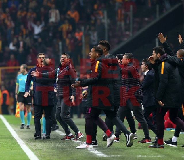 Galatasaray Konyaspor maçında 2. golden sonra stat sallandı 71