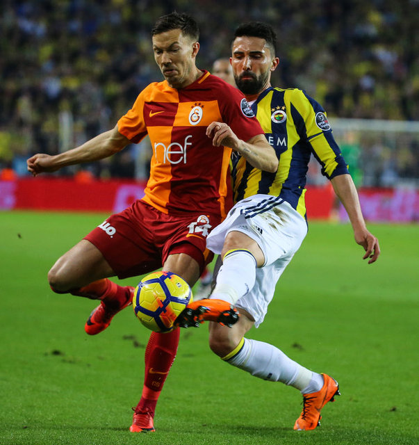 Galatasaray'da sezon sonunda takımdan ayrılacaklar belli oldu - Galatasaray haberleri