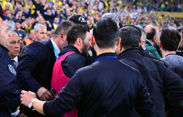 Mete Kalkavan'ın Fenerbahçe - Beşiktaş maçı raporu!
