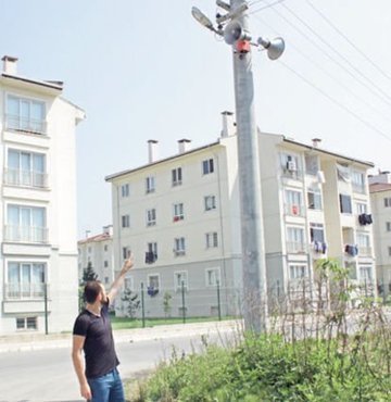 Sakarya Akyazı’da kanser hastası annesiyle birlikte yaşayan H.K.’nın sosyal medya isyanı kısa sürede karşılık buldu

