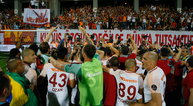 Galatasaray şampiyon oldu, kahramanlar tarih yazdı! İşte öyküleri!
