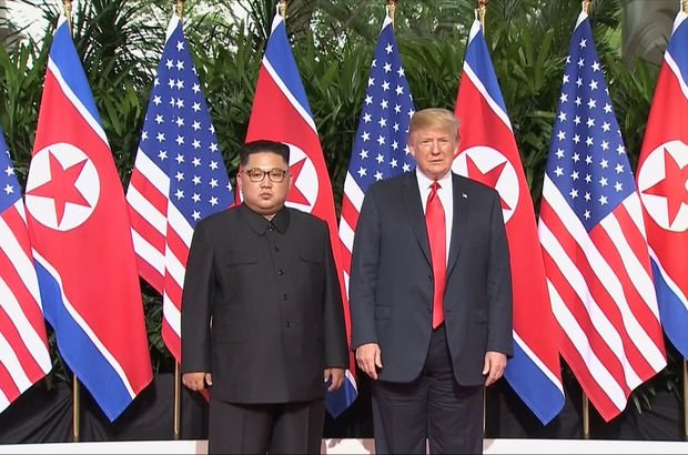 Son dakika: Trump ve Kim Jong-Un bir arada! Singapur'da tarihi zirve..