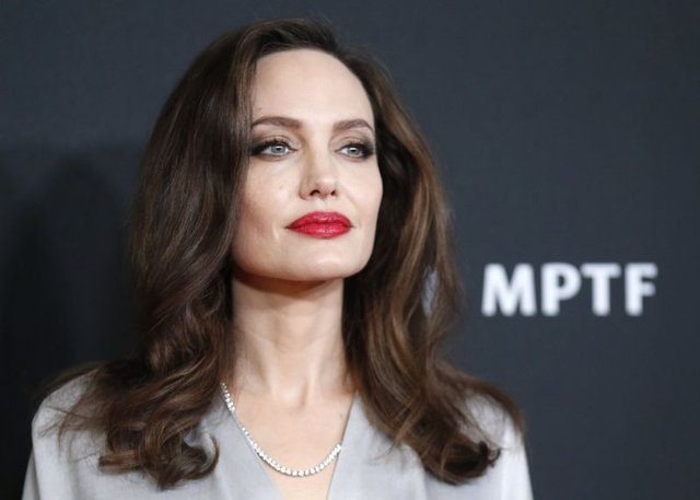 "Çocukları Angelina Jolie ile gurur duyuyor" - Magazin haberleri