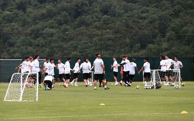 BeÅiktaÅ sezonu aÃ§tÄ±, yeni transfer idmanda (Åenol GÃ¼neÅ`ten Muharrem Ä°nce gÃ¶ndermeli espri)