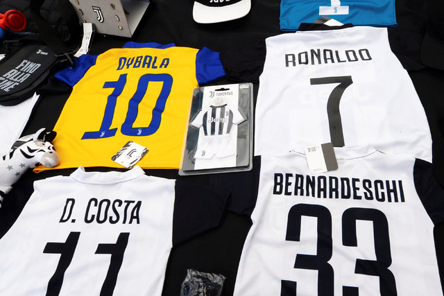 YÄ±lÄ±n transferinde sona doÄru! Cristiano Ronaldo ile Juventus`un sahibi buluÅuyor!