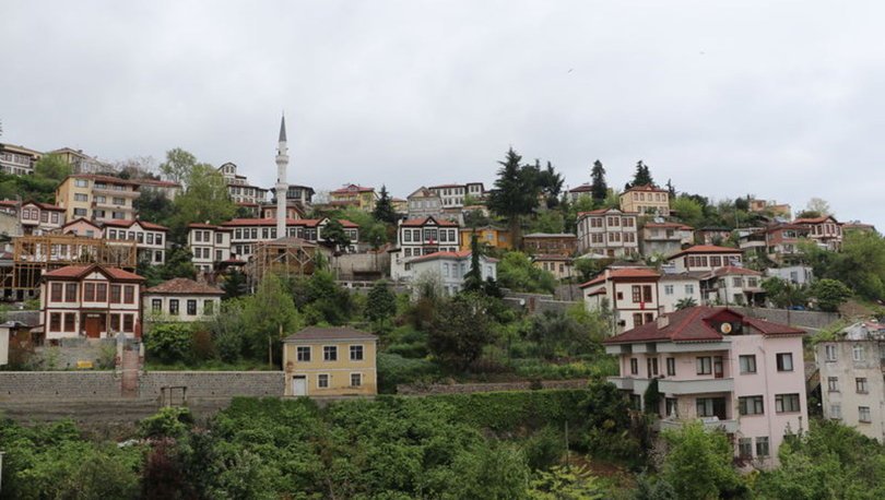 Akçaabat taki tarihi Orta Mahalle gezginlerin rotasında