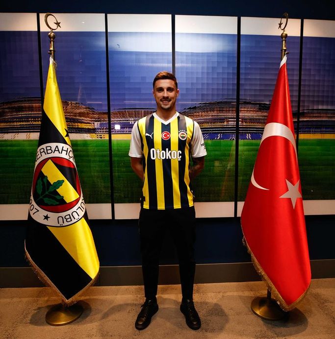 Yeni Transfer Rade Krunic Fenerbah Enin Oyuncusu Olmay Ok Istedim