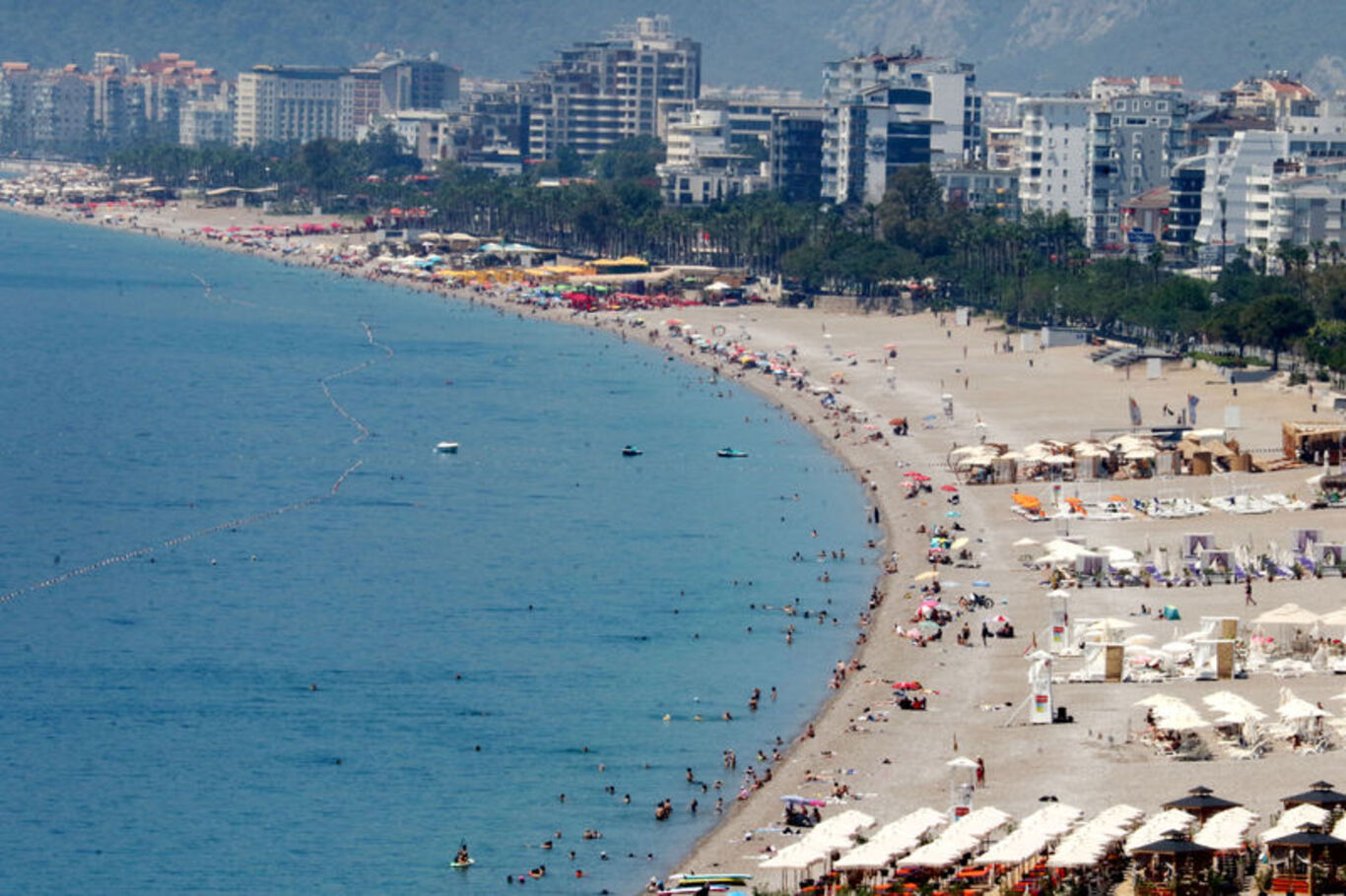 Antalya 41 dereceyi gördü Yaz başladı Hava durumu bu hafta