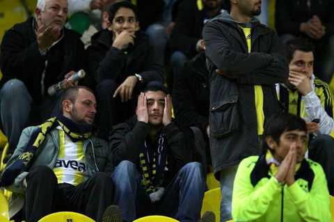 Fenerbahçeliler üzgün!