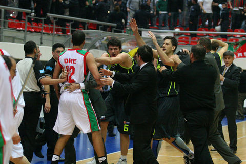 Pınar Karşıyaka - Fenerbahçe Ülker