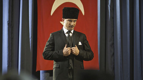 'Dersimiz Atatürk'