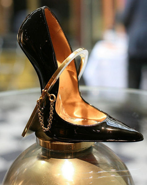 Seksi ayakkabıların efendisi :Louboutin